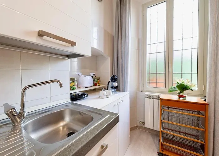 Sunflower - Modern On Maggiore Apartamento *