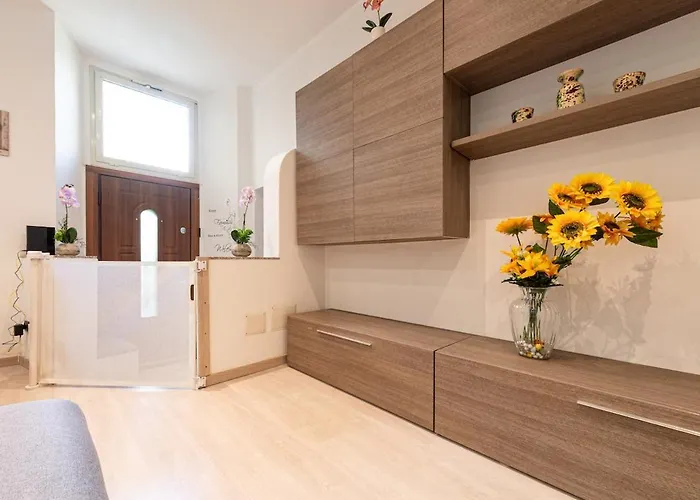 Sunflower - Modern On Maggiore Verbania